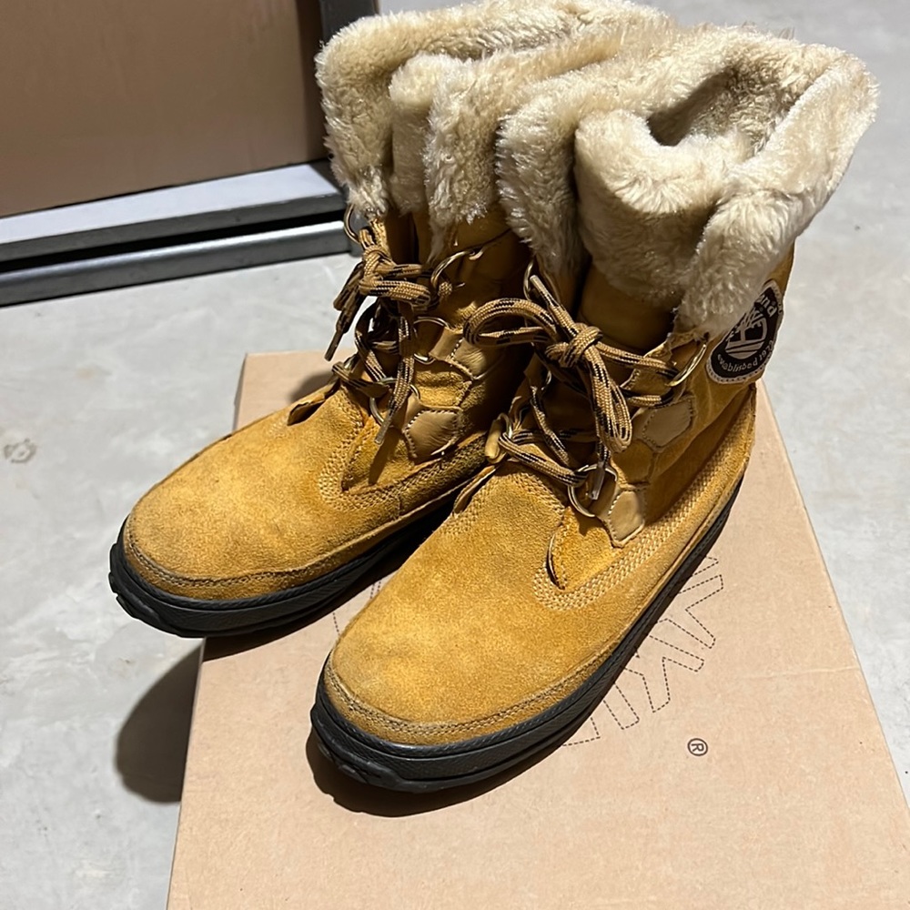 Timberland snow boots